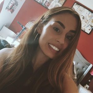 Meet your Posher, Mikala